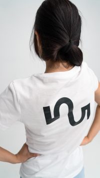 T-Shirt με τύπωμα NATUZ & back mirror logo 100% Οργανικό Βαμβάκι